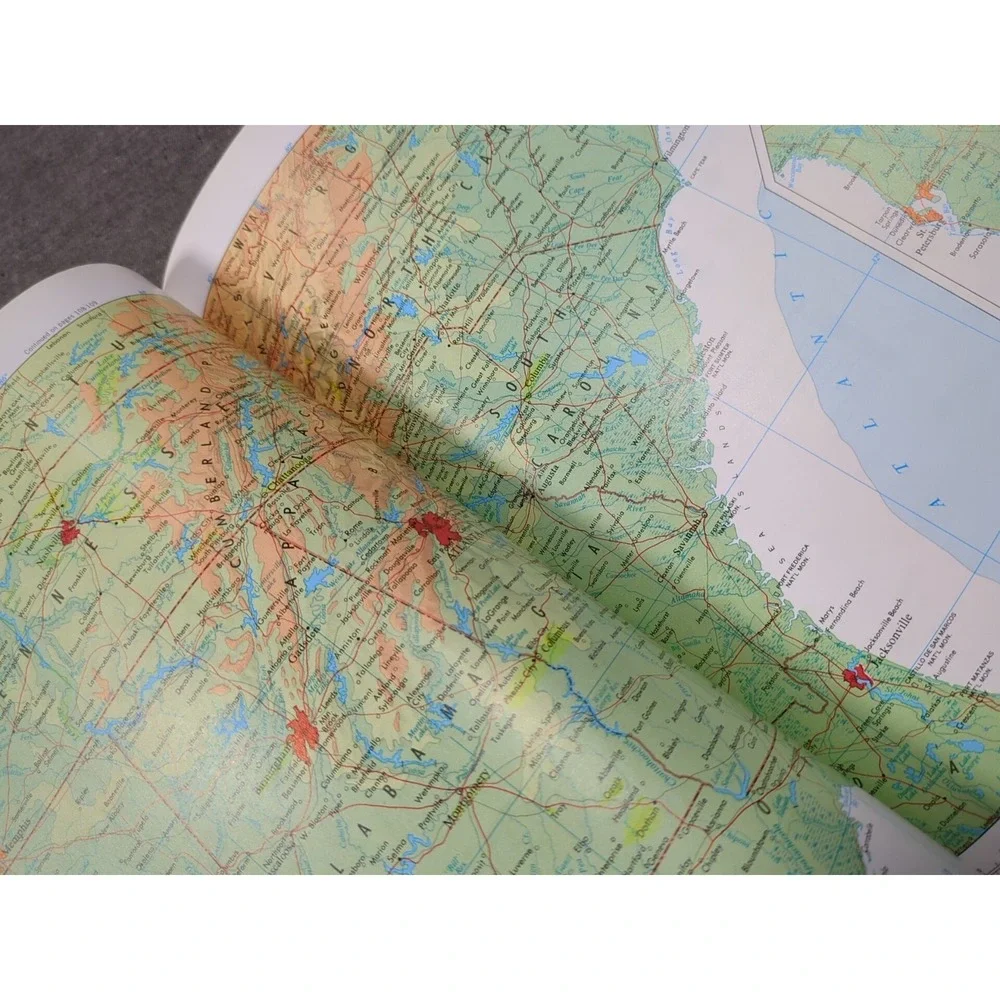 2005 Goode's World Atlas 21st Edition Rand‎ McNally Vintage Trade Paperback